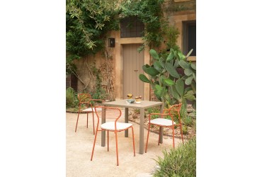 Apero tuinstoel met armleuningen rood